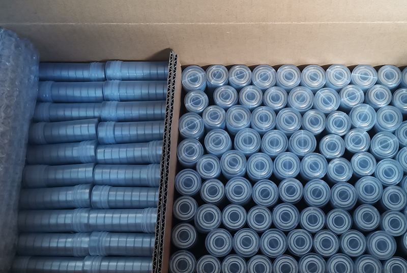 1000 Stück 608-ZZ und 700 Stück 63800-2RS sind bereit für den Versand nach Kanada