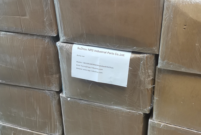 45000 PCs Slim Lip Balm Tube sind bereit, nach Kanada zu versenden