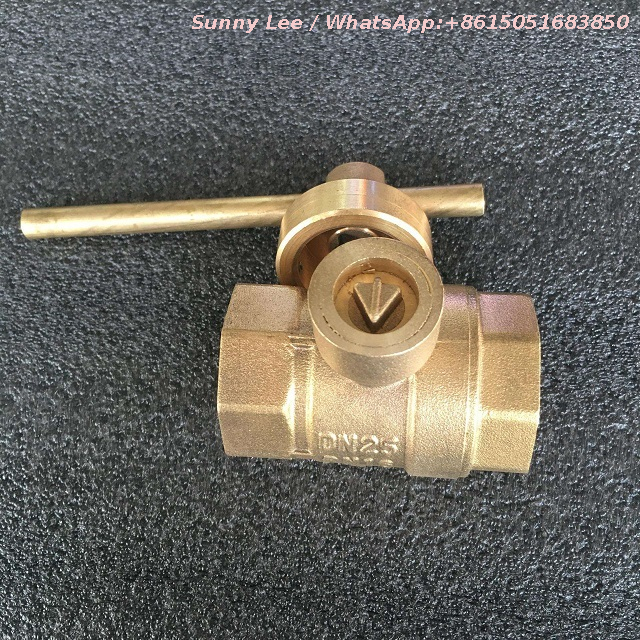 Verschiedene Bronze- und Messingventile