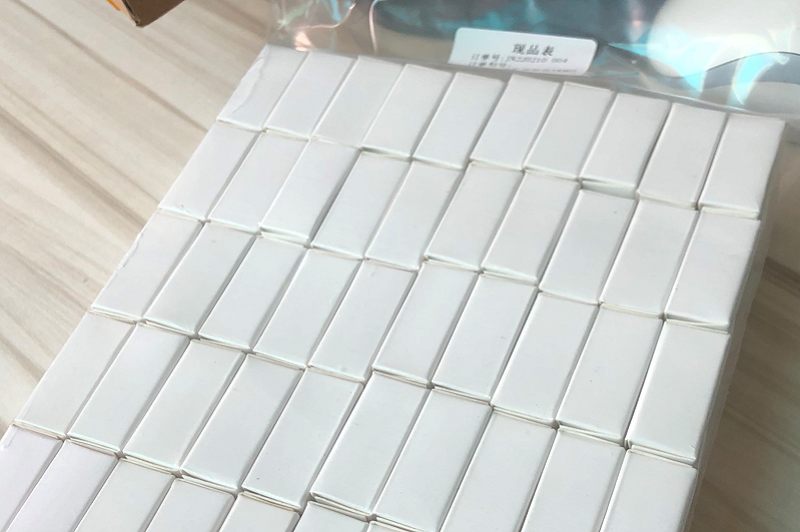 684 Voller Keramiklager nach Kanada verschifft