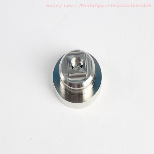 CNC-Drehen von Metallteilen